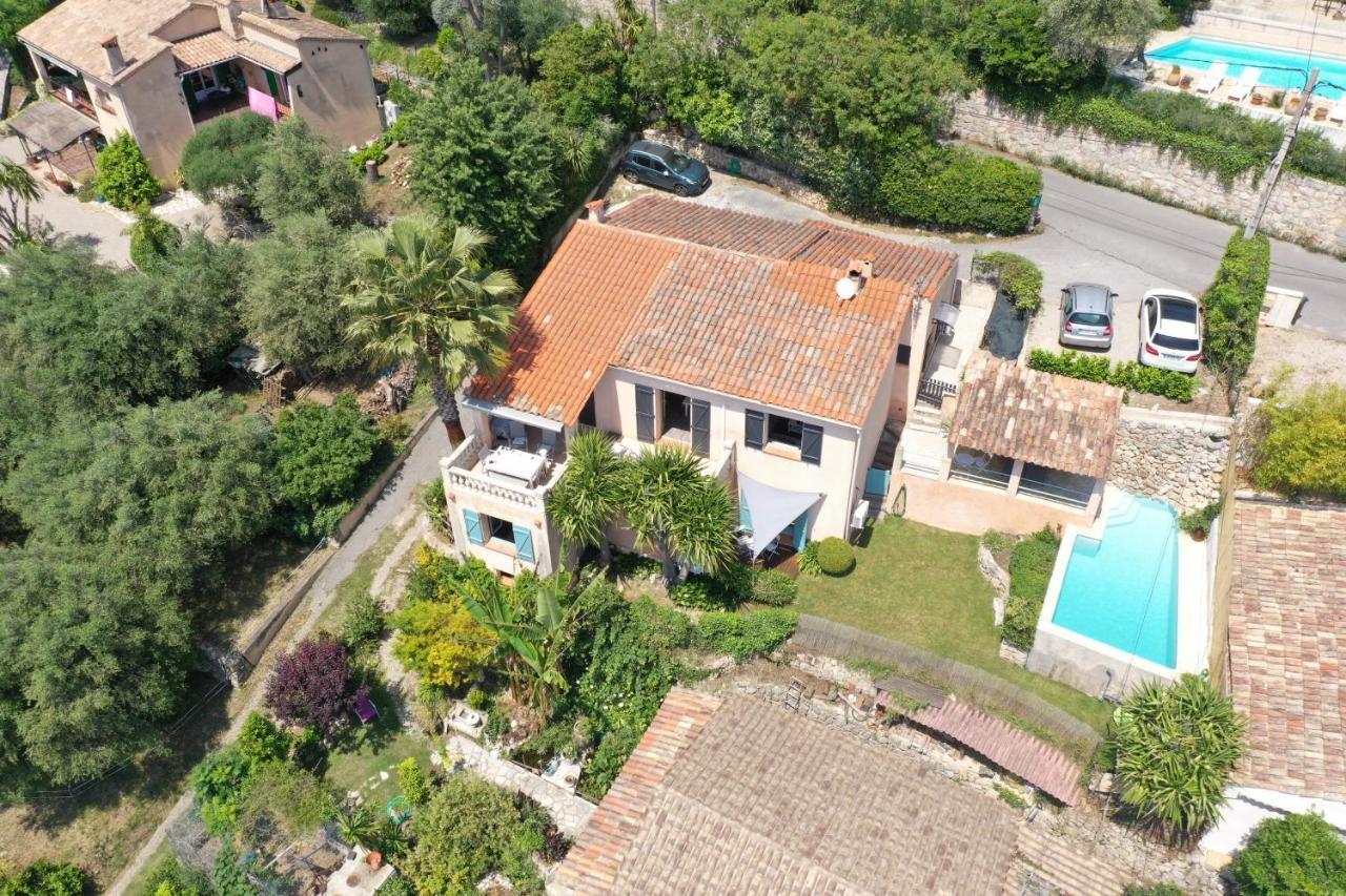 Charmant Rez De Villa En Provence Le Tignet Exterior photo