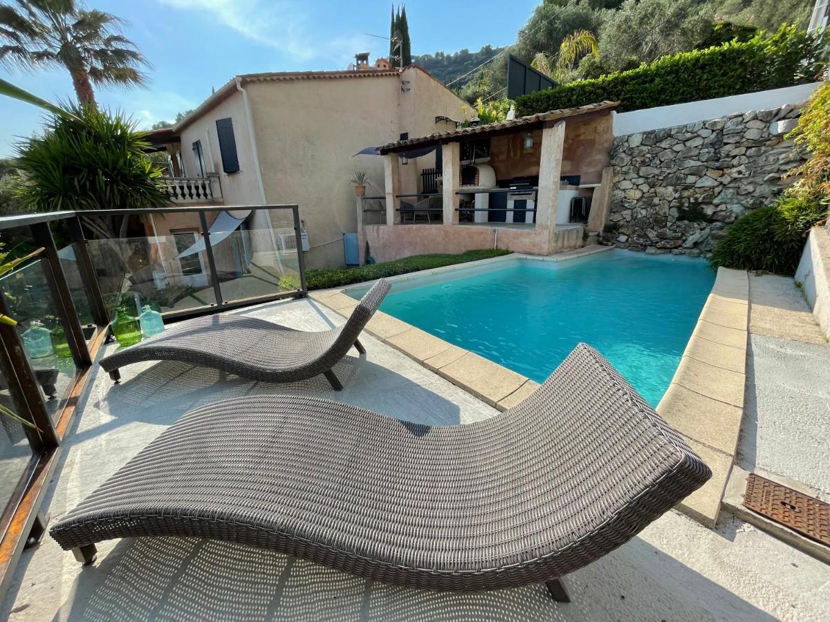 Charmant Rez De Villa En Provence Le Tignet Exterior photo