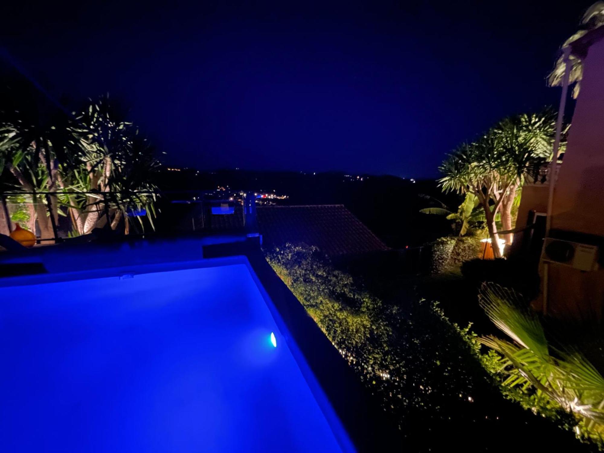 Charmant Rez De Villa En Provence Le Tignet Exterior photo